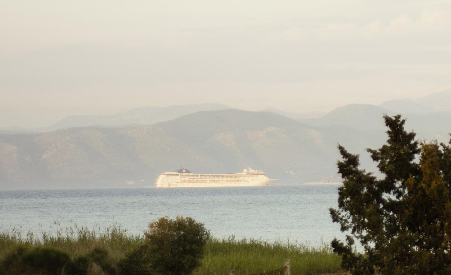 Parakladi Seaside Retreat Lefkímmi